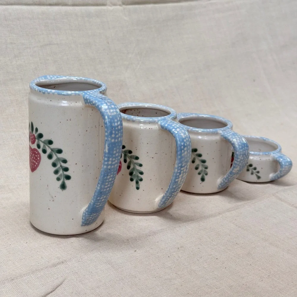 Vintage Ceramic Measuring Cups Set of 4 Folk Art Heart Kitchen Decor 80s